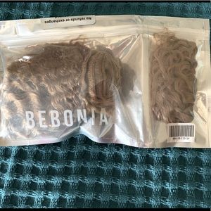 Bebonia Curly Blonde Remy Hair Extensions Clip-Ins NWOT. Never Used